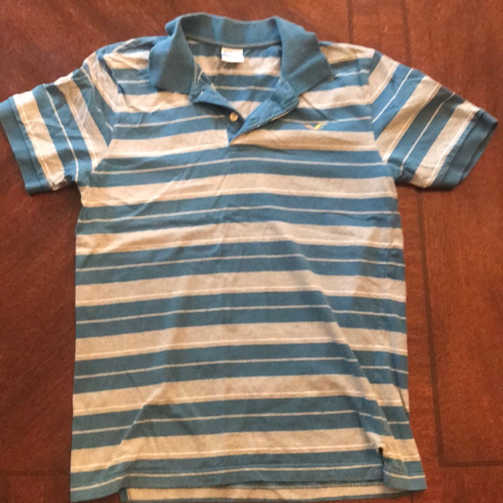 Hollister men’s Athletics short sleeve polo shirt.